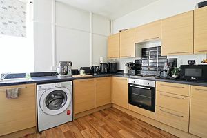 Kitchen- click for photo gallery
